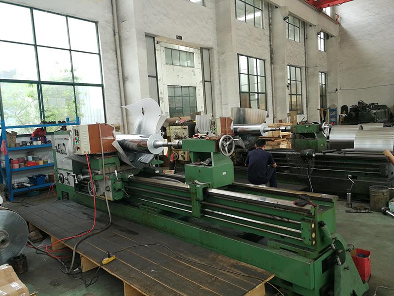 機(jī)床CW6180E×3米